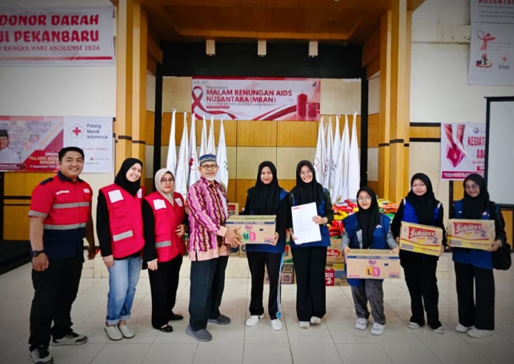 PMR MAN 3 Pekanbaru Tunjukkan Kepedulian Salurkan Bantuan Untuk Bencana SUMATERA