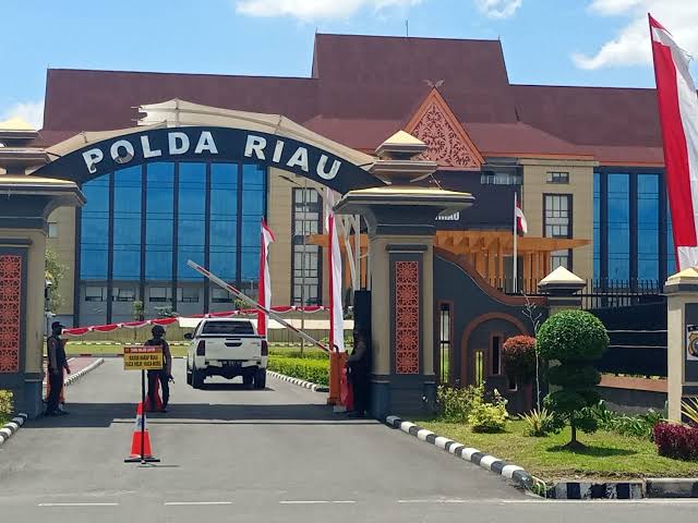 Mutasi Akhir Tahun Polri, Wakapolda dan Lima Kapolres di Riau Berganti