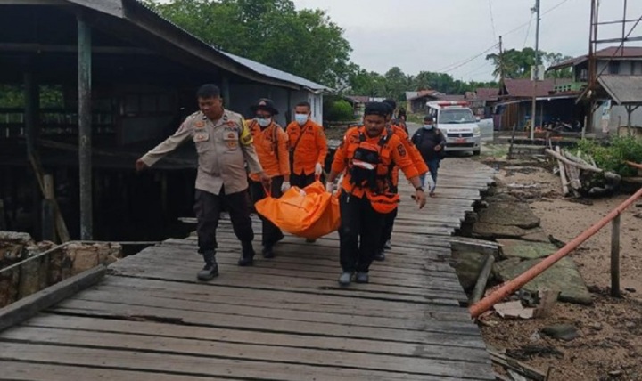 Mayat Pria Tanpa Identitas Ditemukan Terdampar di Perairan Meranti, Polisi Selidiki Penyebab Kematian