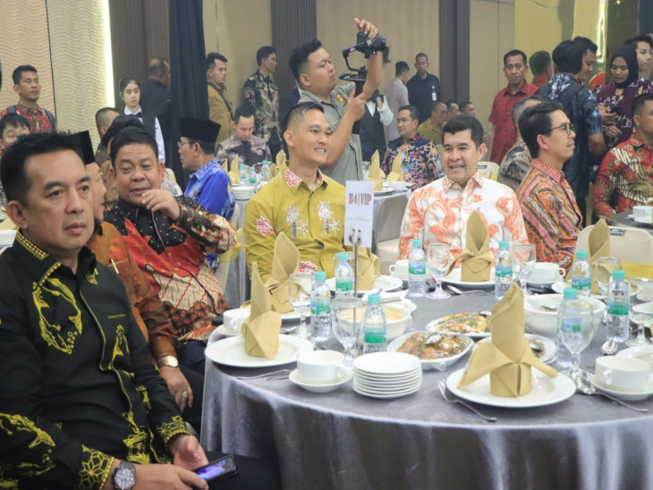 Wakili Bupati Kampar, Pj Sekda Hadiri Acara Pisah Sambut Danrem 031/Wira Bima