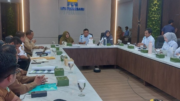 Bupati Siak Datangi PLN, Keseriusan Tuntaskan Listrik Hingga Pelosok Desa