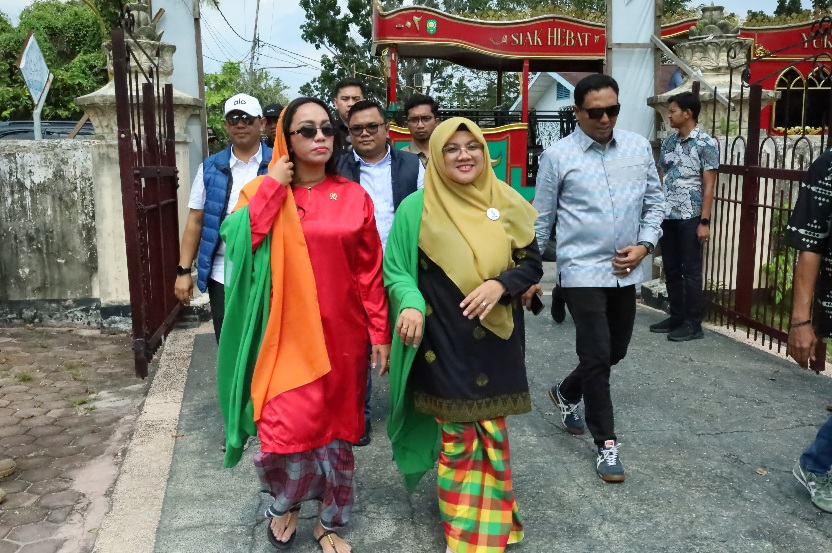 Bupati Siak Dampingi Utusan Khusus Presiden Tinjau Destinasi Wisata Sejarah