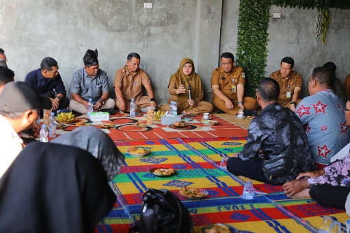 Bupati Siak Afni Zulkifli Minta PT AIP Tanggung Jawab Atas Pencemaran Sungai