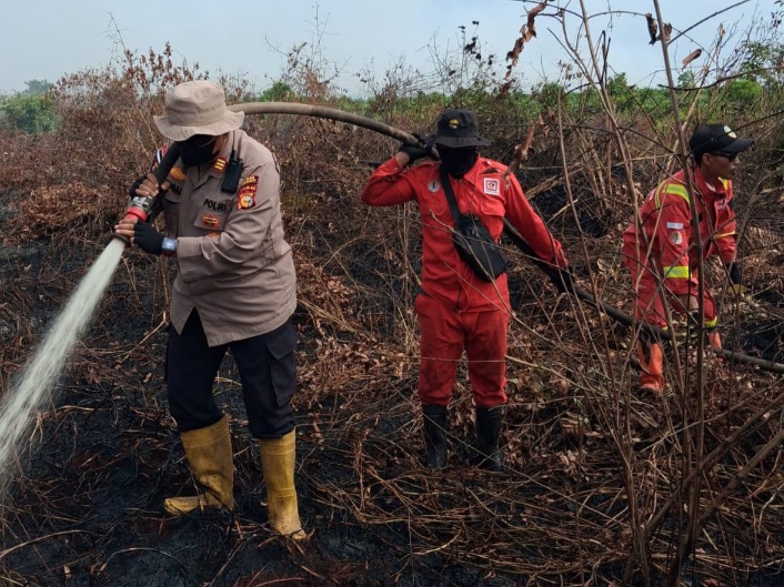 Gempur Karhutla Riau, Kemenhut Kerahkan 160 Personel Manggala Agni ke Titik Api