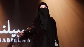 Wardatina Mawa Jadi Model di Tengah Polemik dengan Insanul Fahmi-Inara Rusli