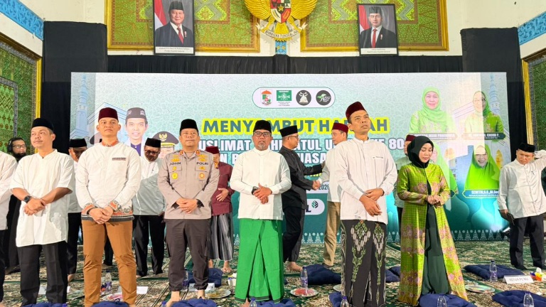 Bupati Zukri Hadiri Buka Puasa Bersama Muslimat NU dan UAS