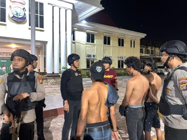 Preman Pungli Sopir Truk di Dumai Diciduk Tim Raga