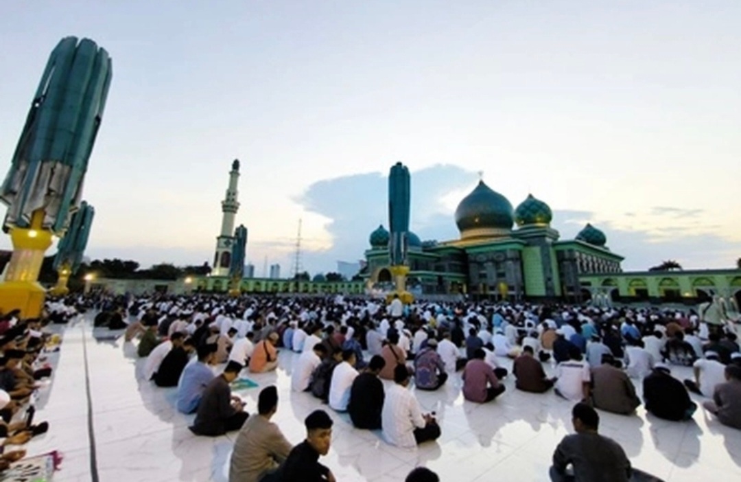 Tiga Lembaga Salurkan Rp90 Juta untuk Kegiatan Ramadhan di Masjid Raya Annur