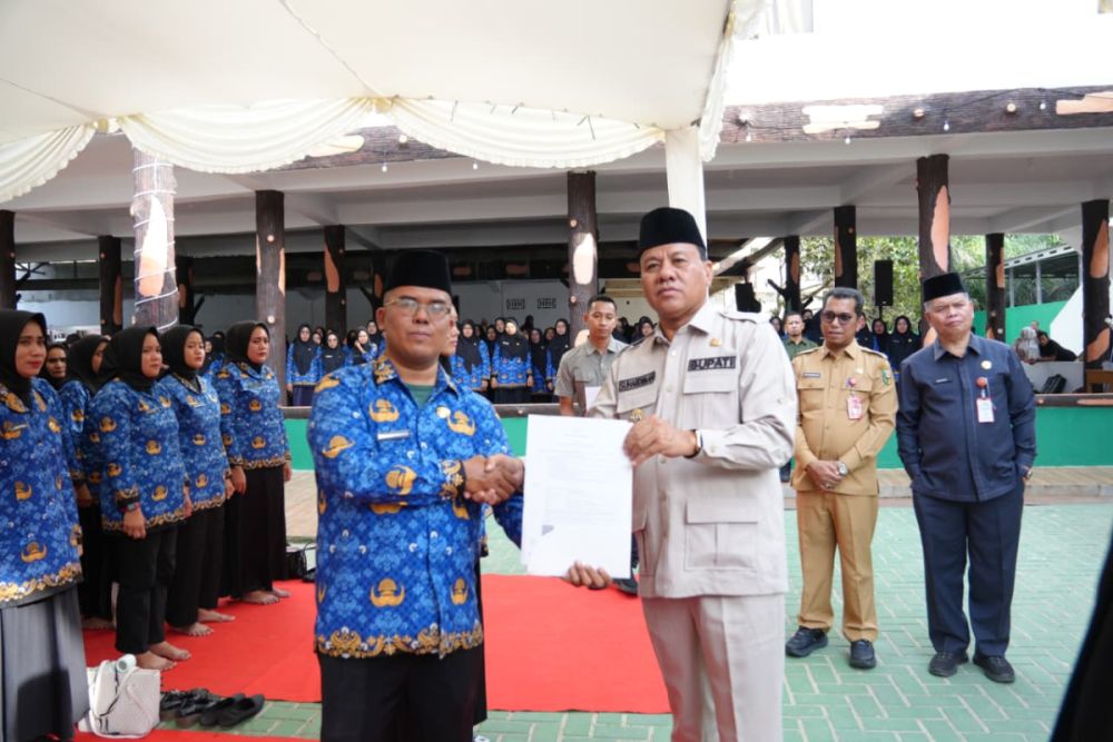 Resmi! 1.055 Pegawai PPPK Paruh Waktu Kuansing Diambil Sumpah di Balai Datuk Panglimo Dalam