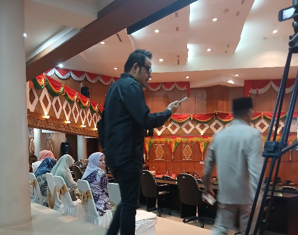 Kedisiplinan Anggota DPRD Riau di Rapat Paripurna Dipertanyakan