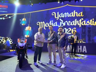 Dukung Event bLU cRU, MGPA Terima Penghargaan dari Yamaha Indonesia
