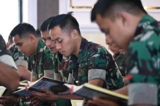 Semarak Ramadan, Personel Lanud Rsn Laksanakan Khatam Alquran