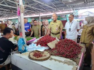 Harga Bahan Pokok Jelang Lebaran Stabil, Operasi Pasar Masih Terus Berjalan
