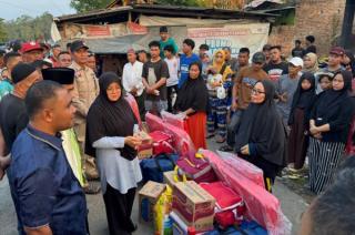 Bupati Siak Tinjau Korban Kebakaran di Tualang, Tekankan Kewaspadaan dan Solidaritas Warga