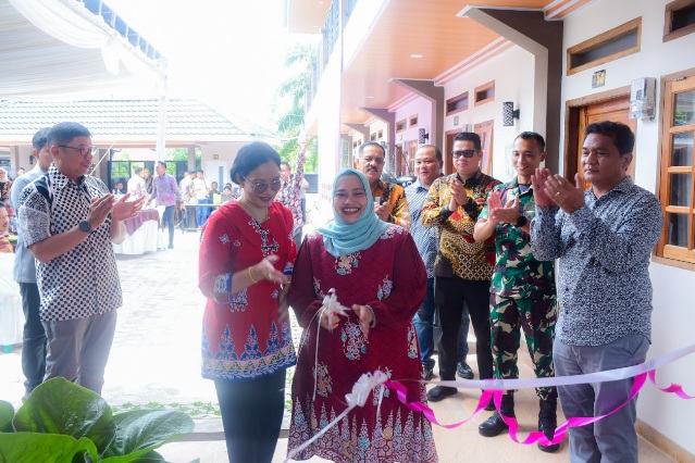 Bupati Kasmarni Resmikan Defa Kostel Mandau, Dorong Hunian Modern Berkonsep Hotel