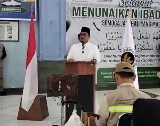 Sekdaprov Riau Lepas 438 JCH Kloter Pertama Asal Pekanbaru Menuju Tanah Suci