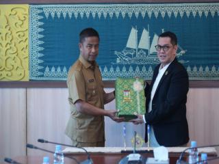 Bupati Ahmad Yuzar Serahkan LKPD 2025 ke BPK Riau