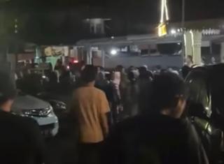Diduga Amankan Pelaku PETI, Kantor Polsek Kuantan Hilir Digeruduk Massa