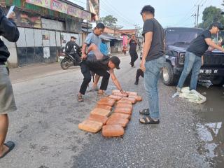 Polsek Benai Ungkap 18 Kg Diduga Ganja Dalam Mobil Avanza, Dua Gembong Narkoba Asal Pekanbaru Diamankan