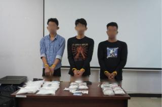 Personel Lanud Rsn dan Avsec Bandara SSK II Gagalkan Penyelundupan 4 Kg Sabu