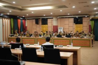 Finalisasi LKPJ 2025: Sekdaprov Riau dan Pansus DPRD Bedah Capaian Kinerja OPD