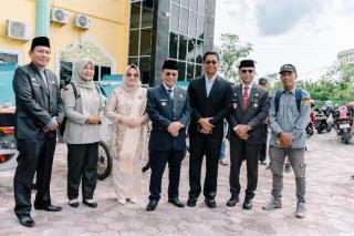 H. Bistamam Salurkan Alsintan OPLAH 2025, Dorong Produktivitas Petani Rohil