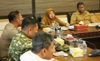 Warga Pelosok Siak Terkendala Distribusi BBM, Bupati Afni Minta BPH Migas Kasi Solusi