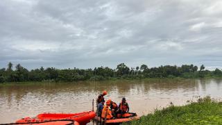 Tim SAR Temukan Pemuda yang Tenggelam di Sungai Kuantan 