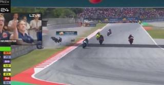 Ngeri! Kecelakaan Alex Marquez di Grand Prix Catalunya 2026, Motor Terpental Bersama Serpihan