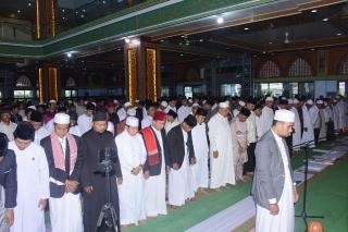 Salat Iduladha di Masjid Agung Istiqomah, Wabup Bagus Santoso Ajak Doakan Jemaah Haji