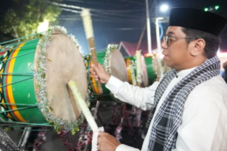 Semarak Malam Takbiran Iduladha 1447 H di Kuansing, Ribuan Warga Padati Taman Jalur