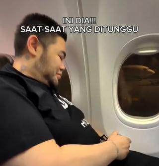 Turun 50 Kilogram, Ivan Gunawan Kini Bahagia Duduk di Kursi Ekonomi Pesawat