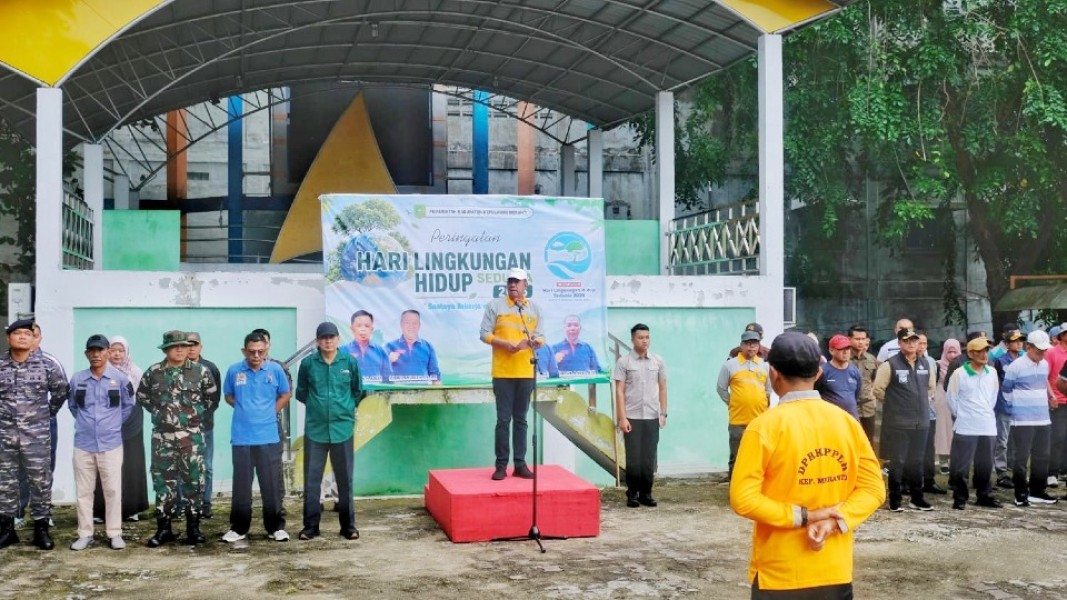 Jaga Kelestarian Lingkungan, Pemkab Meranti Bersama Masyarakat Goro Bersih Lingkungan