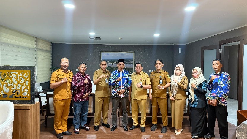 Pemprov Riau Resmi Lepas Kontingen PENAS Petani Nelayan XVII Tahun 2026