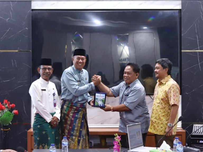 Wabup Muzamil Perkenalkan Empat Komoditas Unggulan Meranti kepada Pengusaha Malaysia