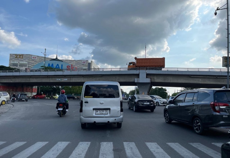 Pemprov Riau Segera Lebarkan Dua U-Turn di Jalan Tuanku Tambusai untuk Urai Kemacetan Simpang SKA
