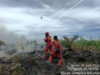 Tangani Karhutla Rantau Bais, Manggala Agni Tambah Personel, 1 Helikopter Water Bombing Dikerahkan