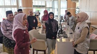 Dorong UMKM Naik Kelas, DPMPTSP Riau Fasilitasi Pembuatan Sertifikat Halal dan HAKI