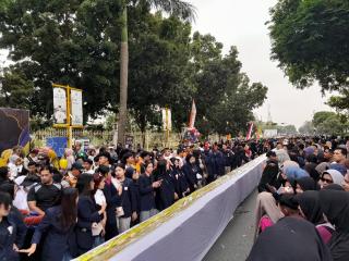 Kue Talam Durian Sepanjang 1.100 Meter di Pekanbaru Raih Rekor Muri