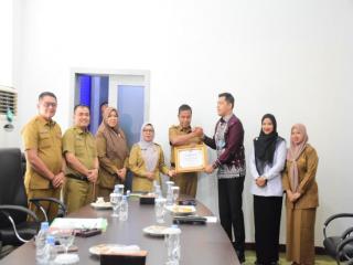 Kampar Raih Penghargaan JDIHN Terbaik I, Bupati Ahmad Yuzar Terima Langsung dari Kanwil Kemenkum Riau