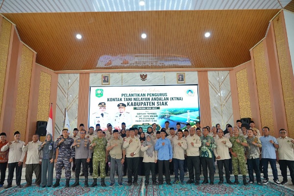 Afni Zulkifli Kukuhkan Pengurus KTNA Siak, Tegaskan Komitmen Perkuat Ketahanan Pangan