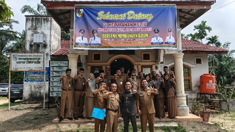 ‎Camat Kulim Pantau Pelayanan Publik di Kantor Lurah Kulim