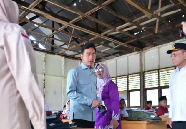Wapres Tindak Lanjuti Aduan Guru, SDN 016 Serusa Rokan Hilir Bakal Direhabilitasi