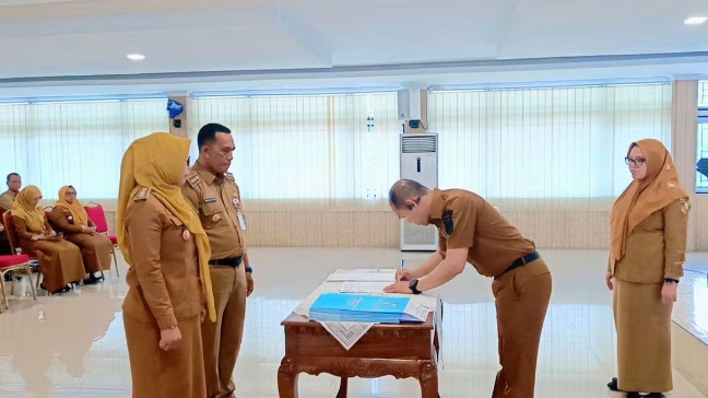 ‎Sertijab, Lurah Sutikno Siap Langsung Fokus Kerja di Tempat Baru, Berikan Pelayanan Terbaik dan Berkolaborasi
