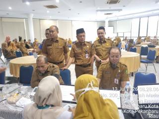 ‎Kolaborasi Pemprov Riau dan Pemko Pekanbaru, 200 ASN Bappeda Riau Ikuti CKG Sempena HUT Provinsi Riau ke-69